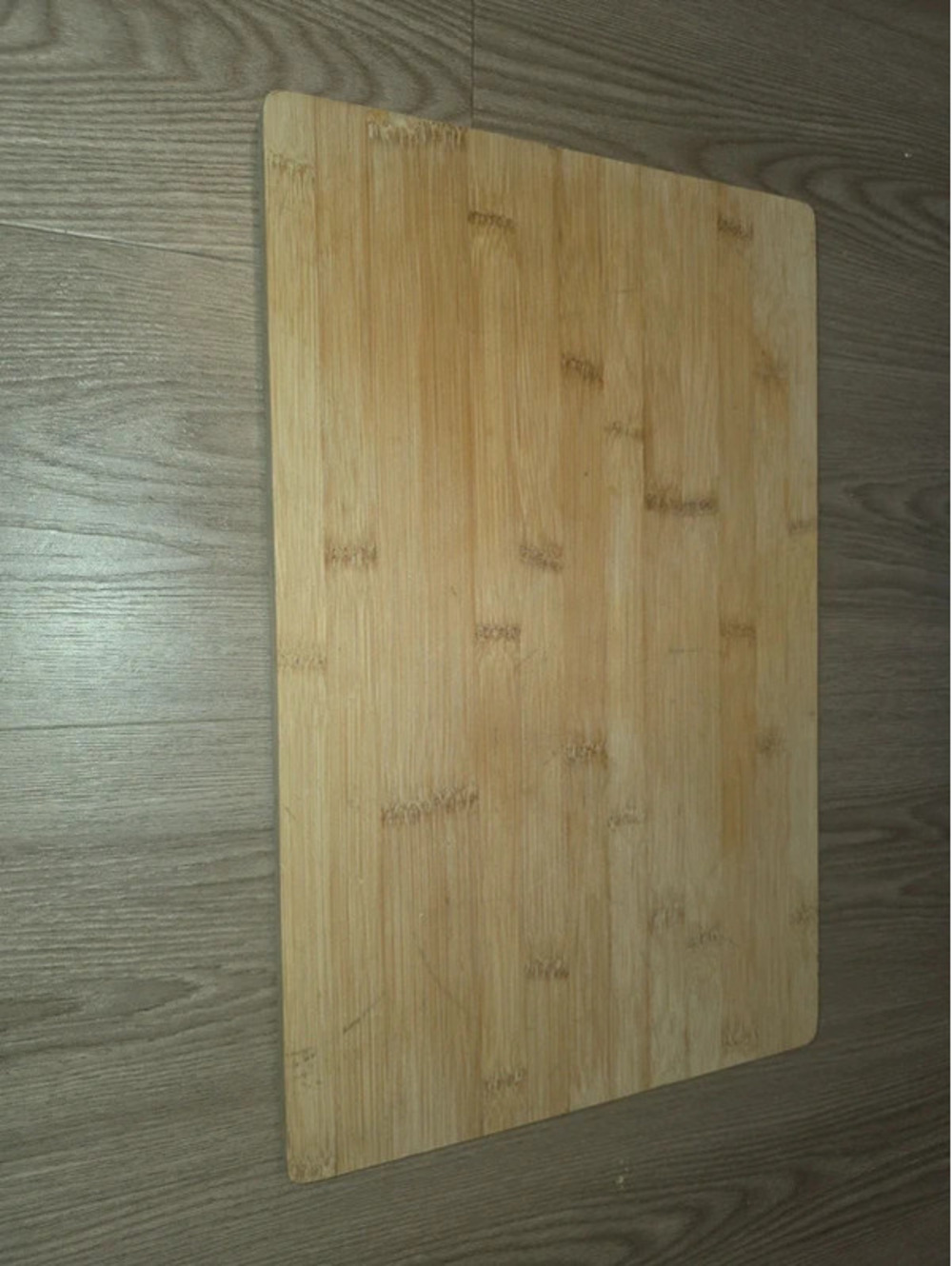 Bamboo cutting board, medium size